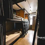 Banana Hostel Donmuang