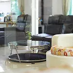 Grand Airport Resort
