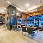 M2 De Bangkok Hotel
