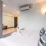 Roomquest Suvarnabhumi Airport Romklao Soi 6