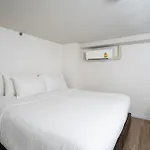 Q Box Hotel Bangkok Blossom SHA Plus