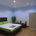 Friends House Resort