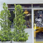 Wyh.Boutique And Design Hostel