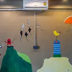 Hoot Hostel & Ratchada