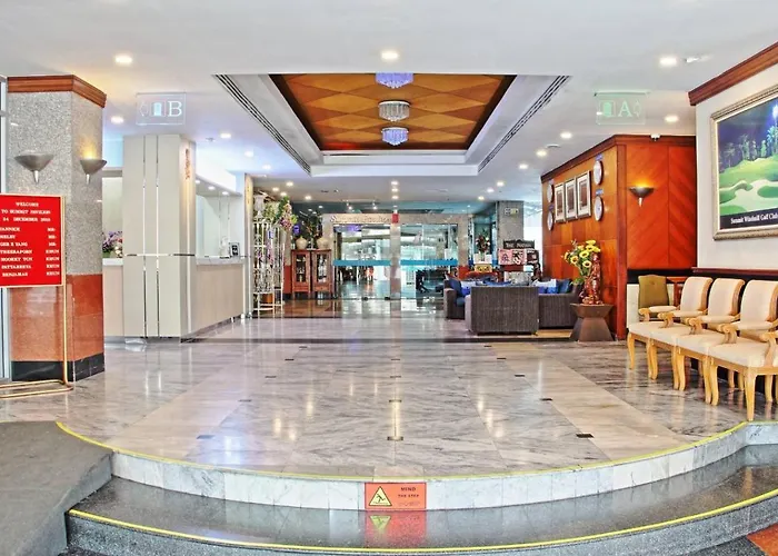 Summit Pavilion Hotel