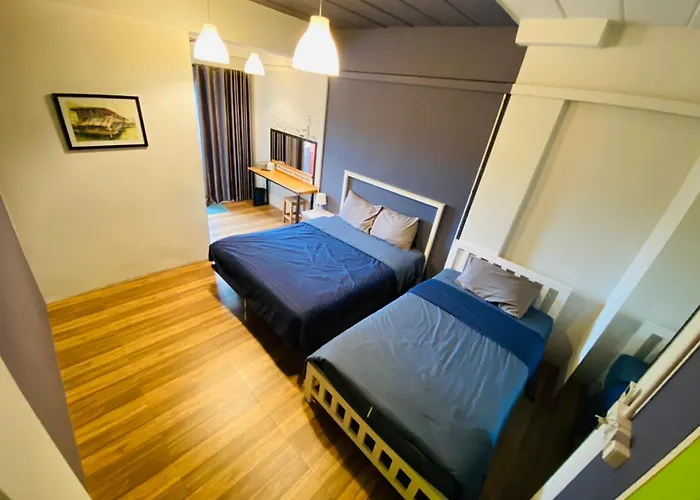 Mango 10 House