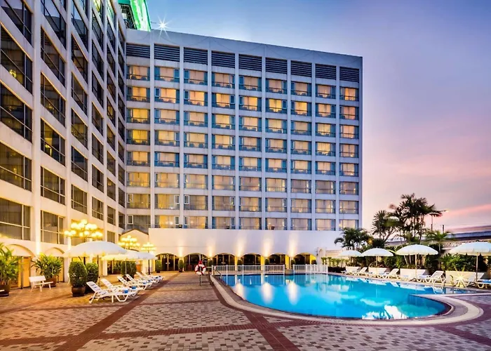 Bangkok Palace Hotel