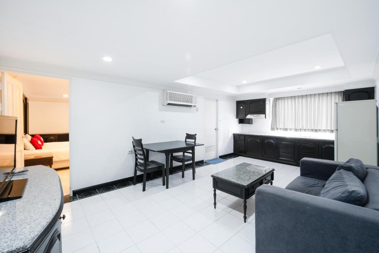 Oyo 1042 Boon's Hotel