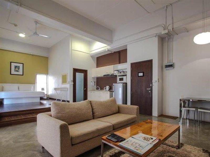 T Series Place Serviced 4*