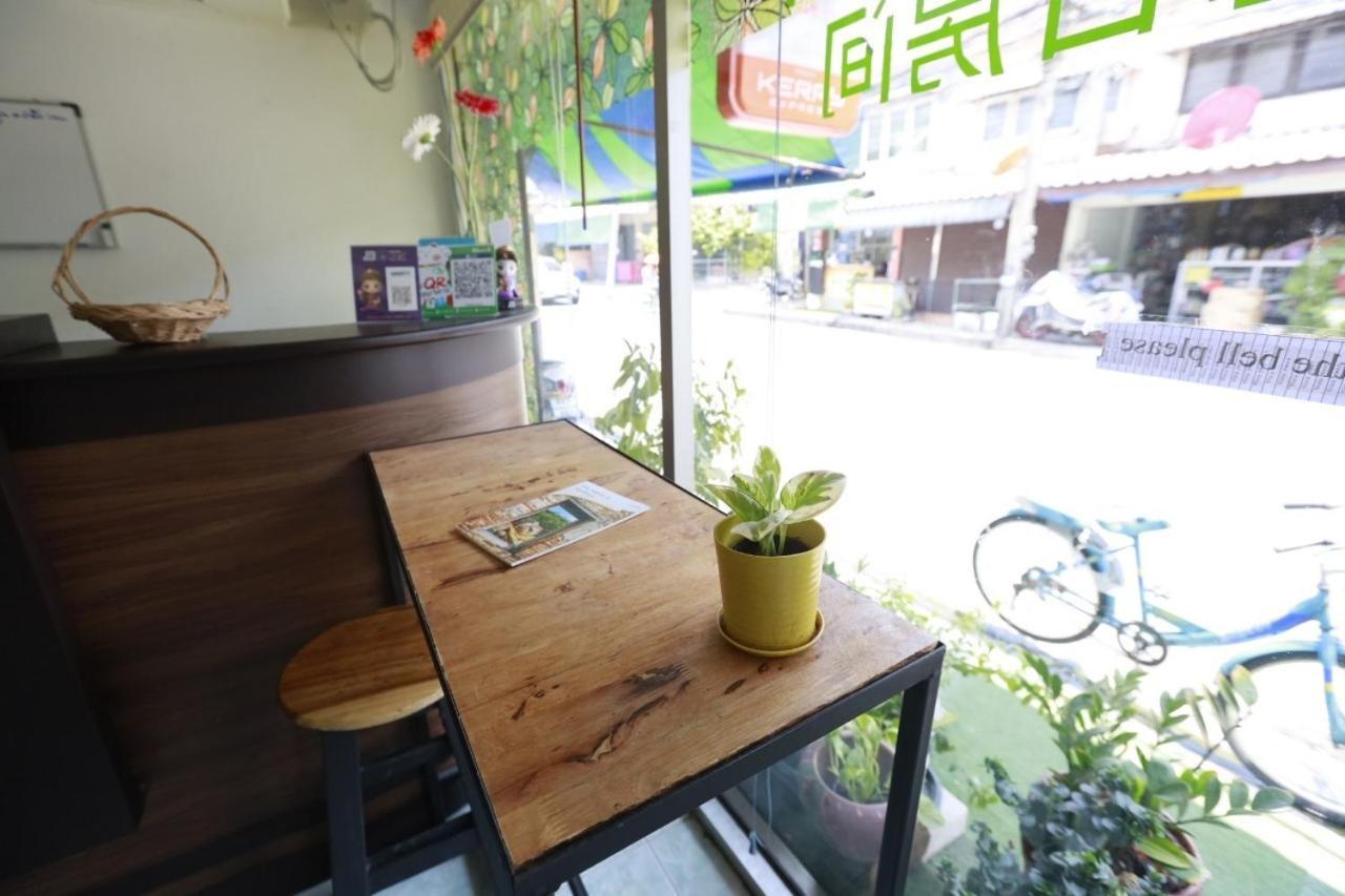 Hostel Banana Donmuang