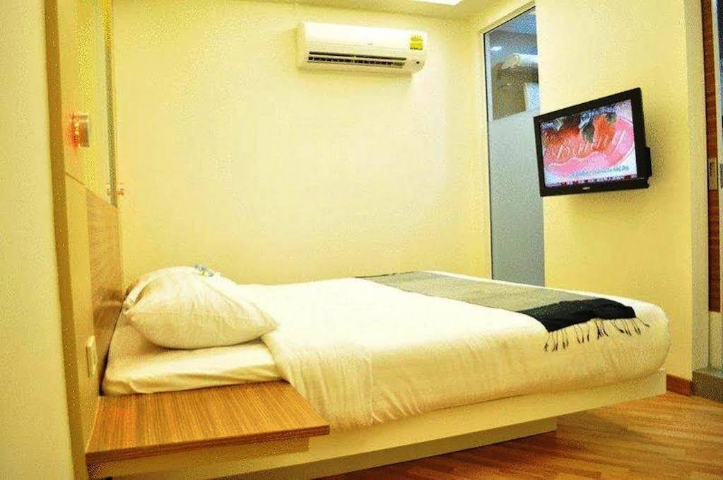 Hotel Asoke 3*