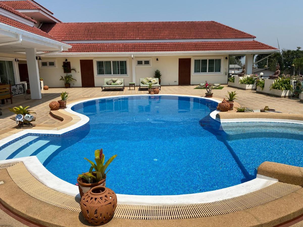 Villa Rachawadee Bangkok