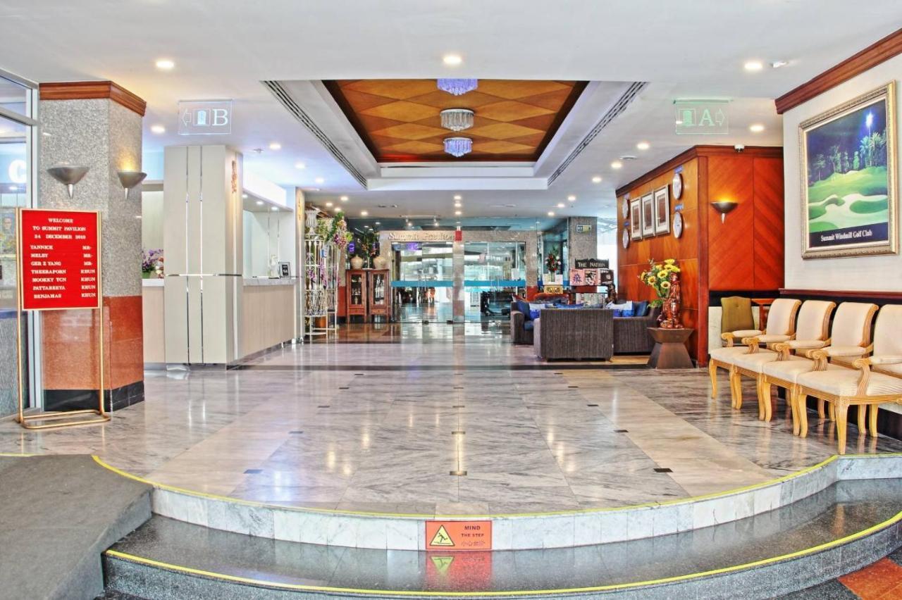 Summit Pavilion Hotel