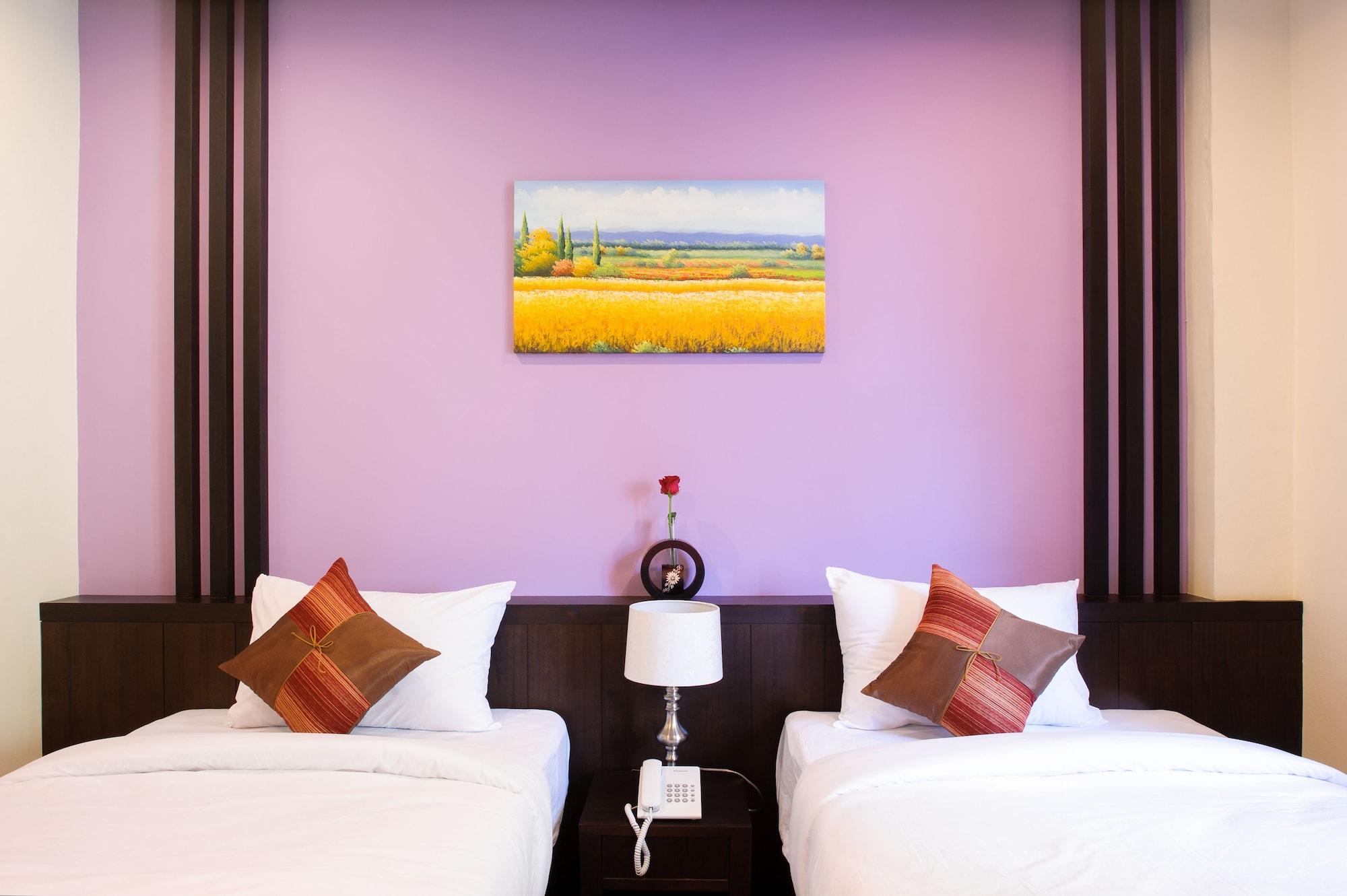 Taraplace Hotel