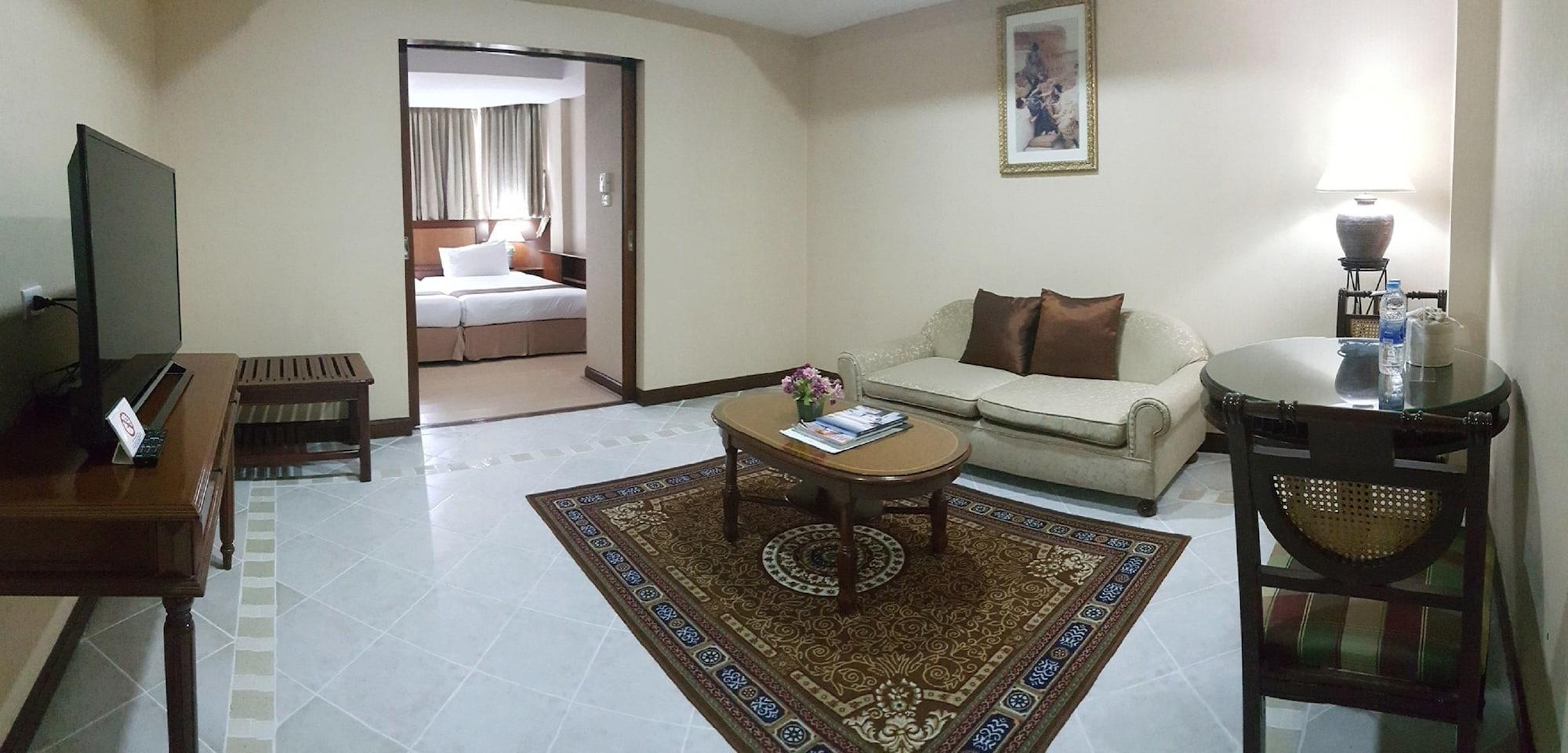 Hotel The Grand Sathorn 4*