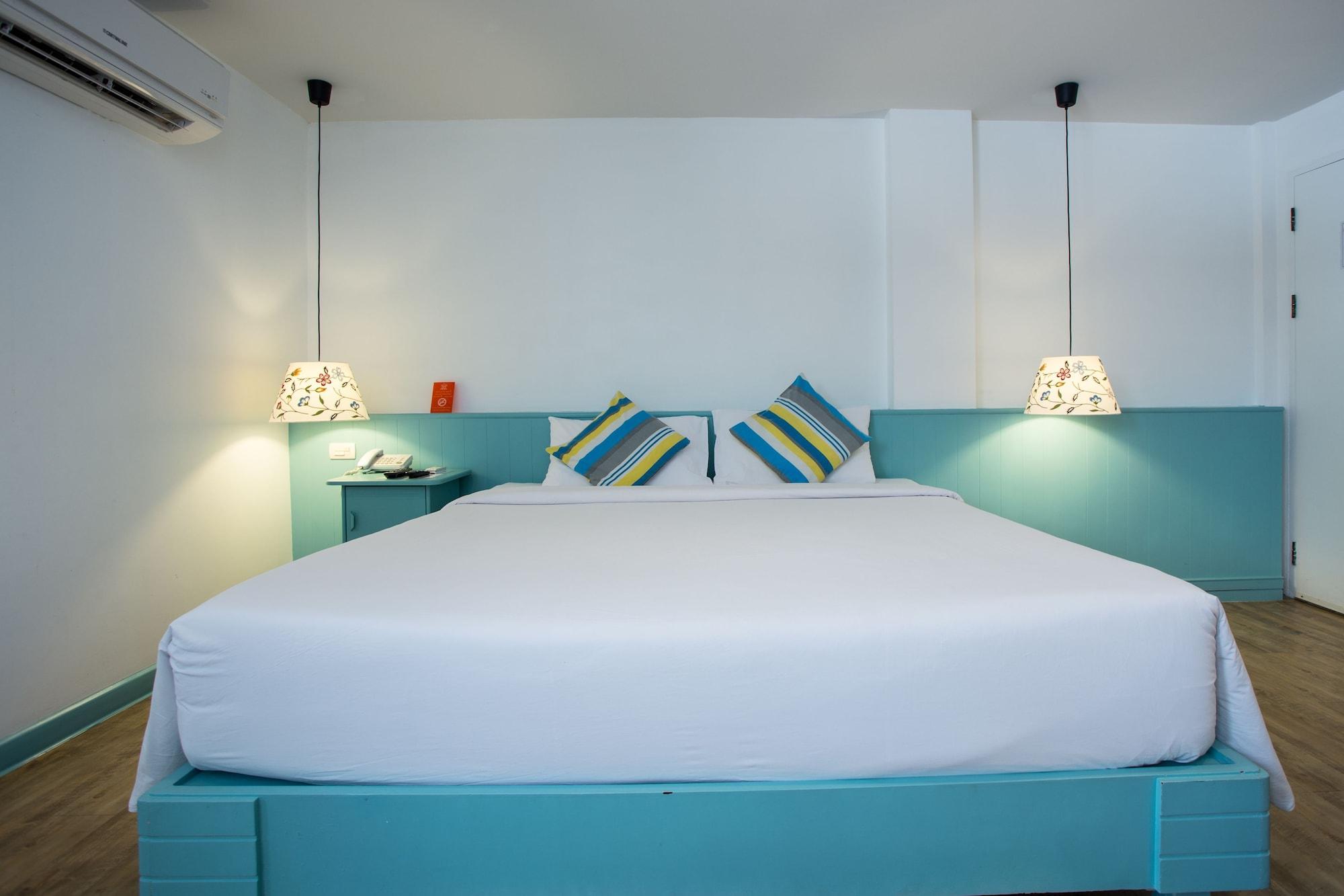 Hotel First House 3*