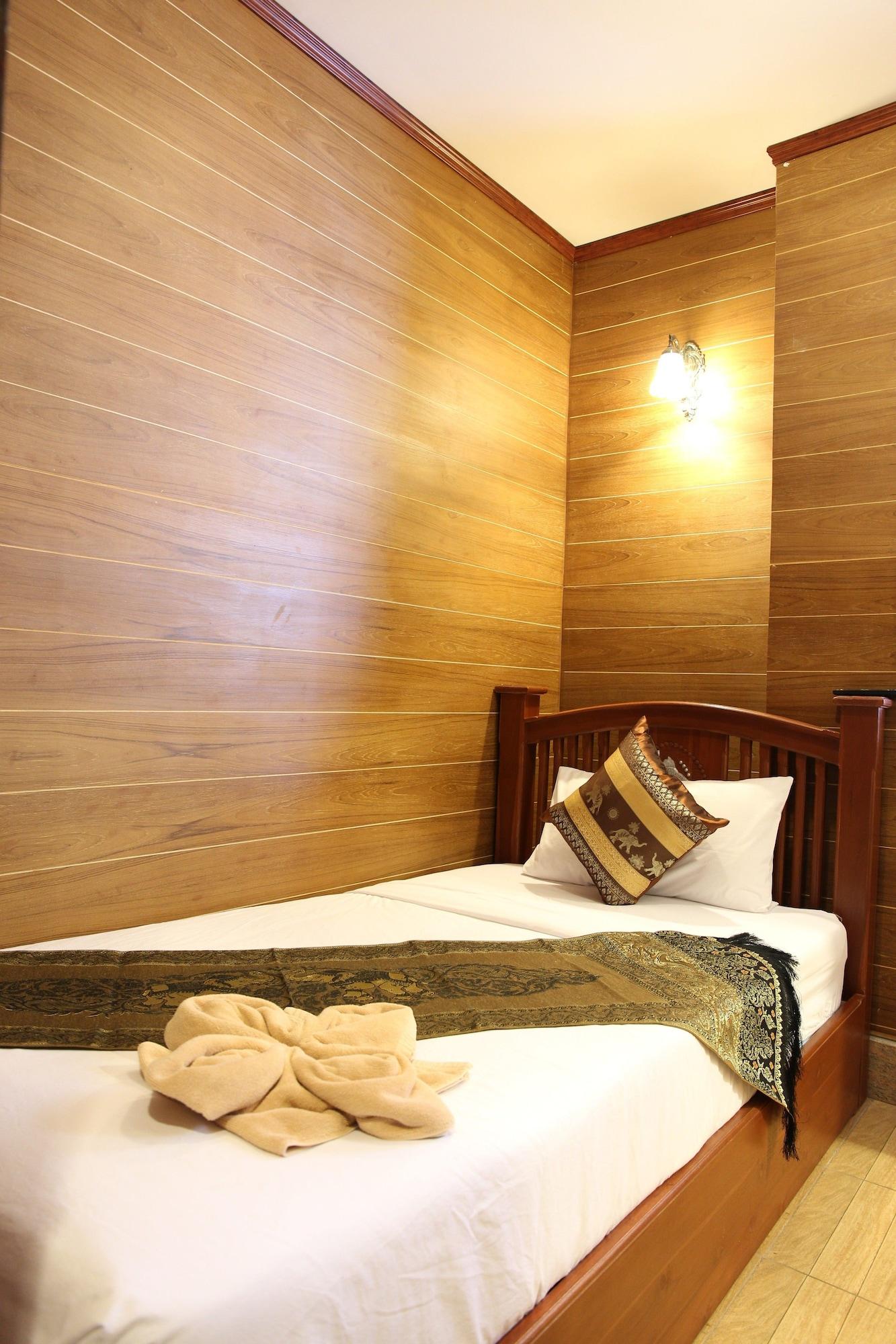 Tanee Place Inn