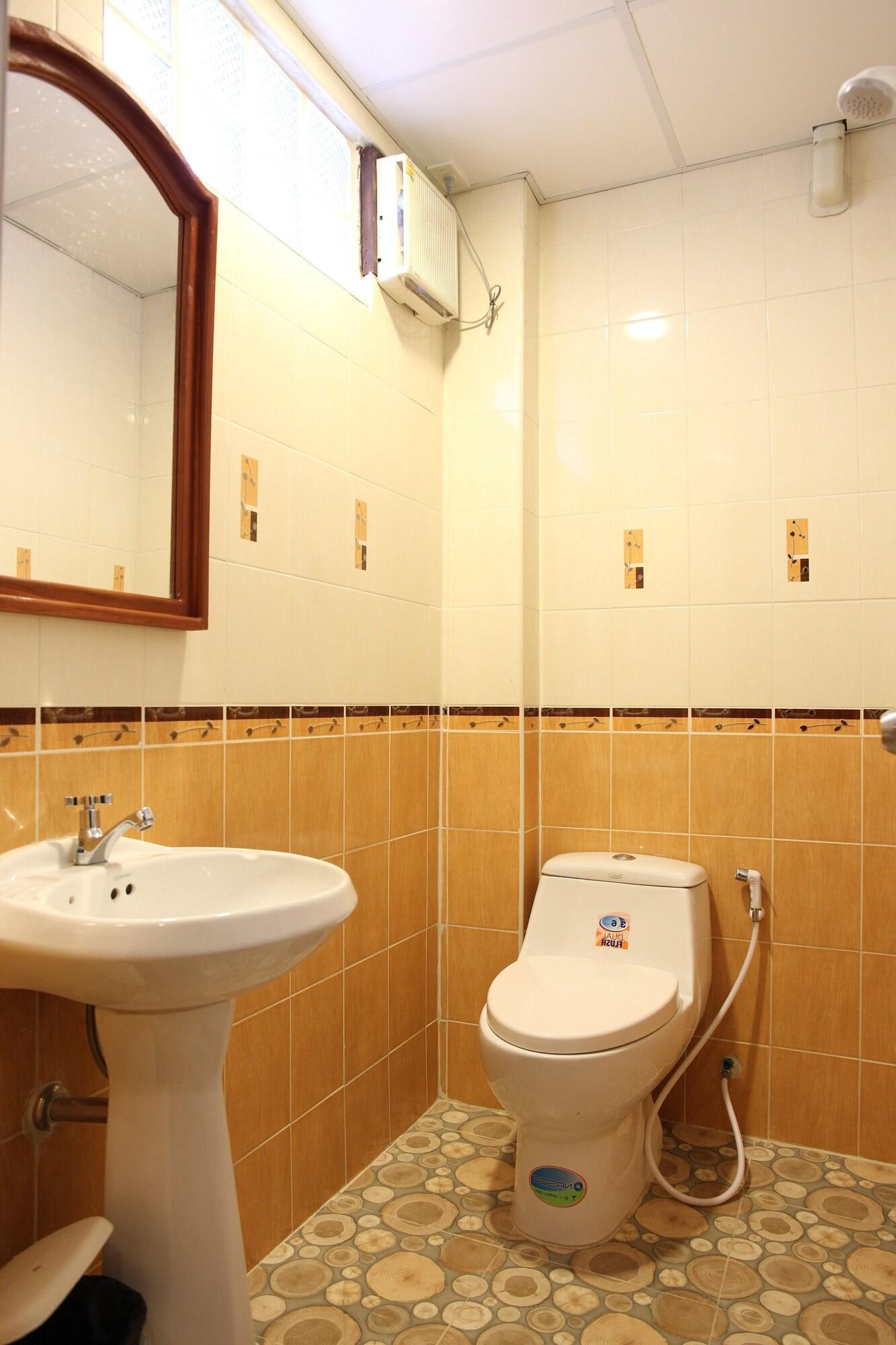 Inn Tanee Place Bangkok