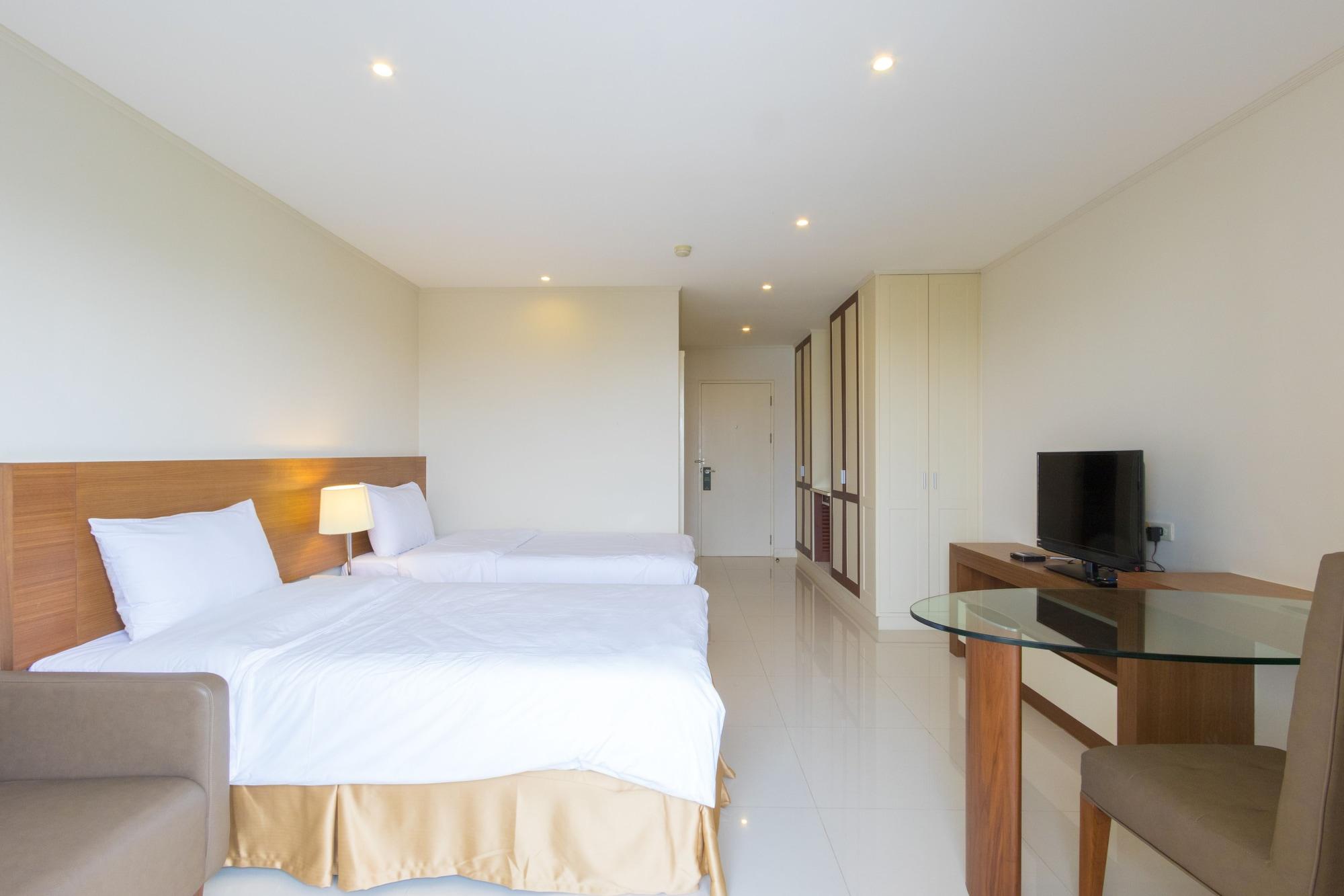 Hotel Thomson Huamark 4*