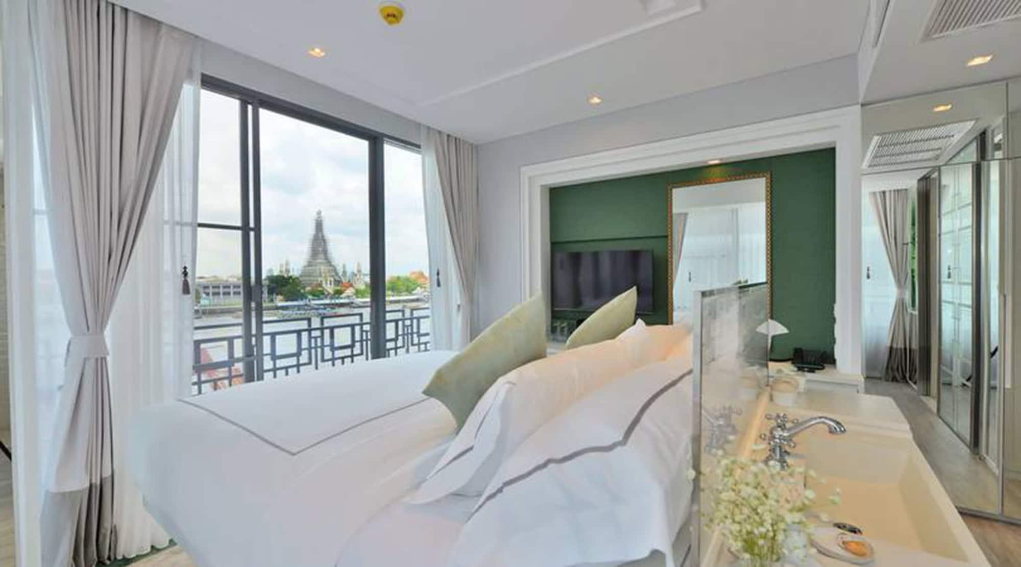 Hotel Riva Arun Bangkok