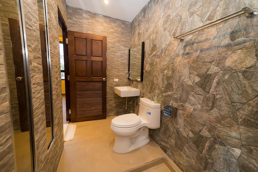 Thongtara House Boutique Srinakarin 4* Bangkok