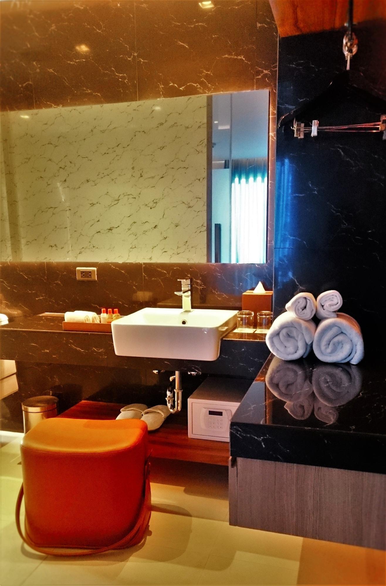 Sacha's Uno Sha Hotel 3*