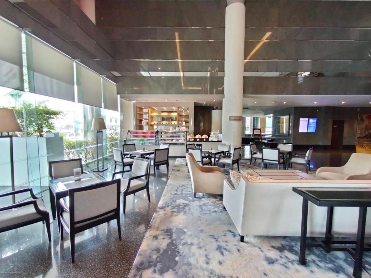 Novotel Bangna 4*