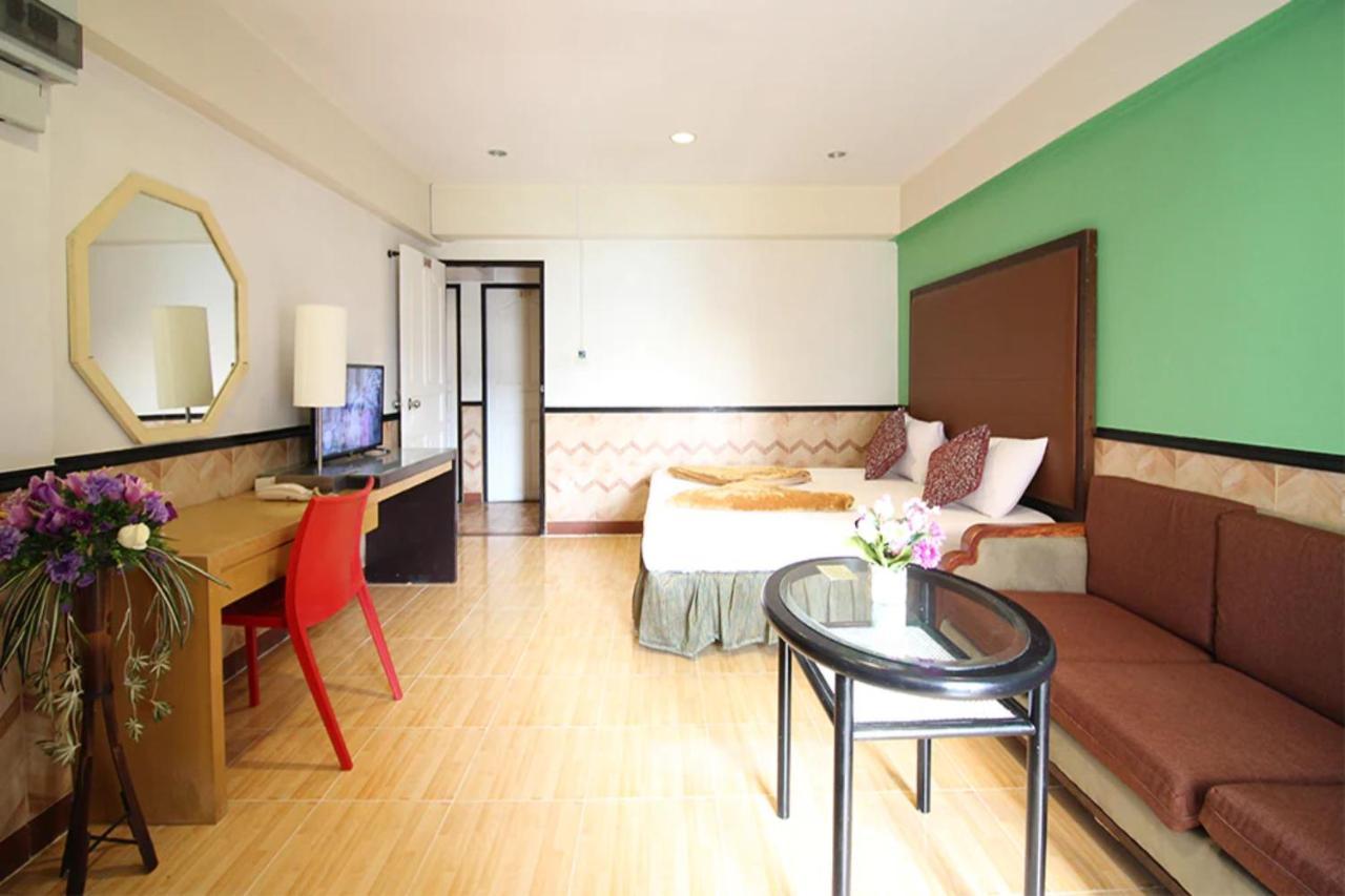 Kaya Place *