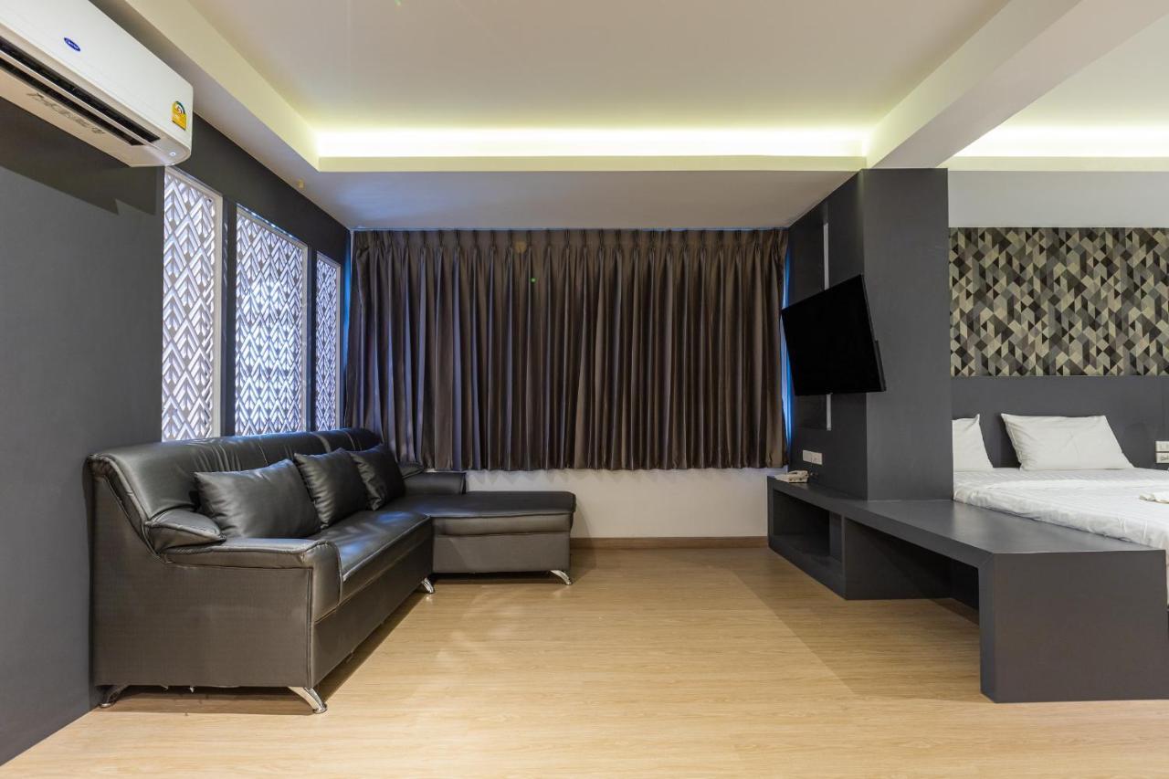 Siam Star Hotel