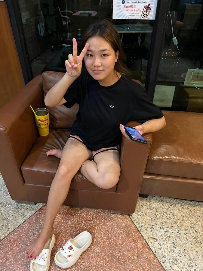 Capsule hotel Hoot & Ratchada 3*