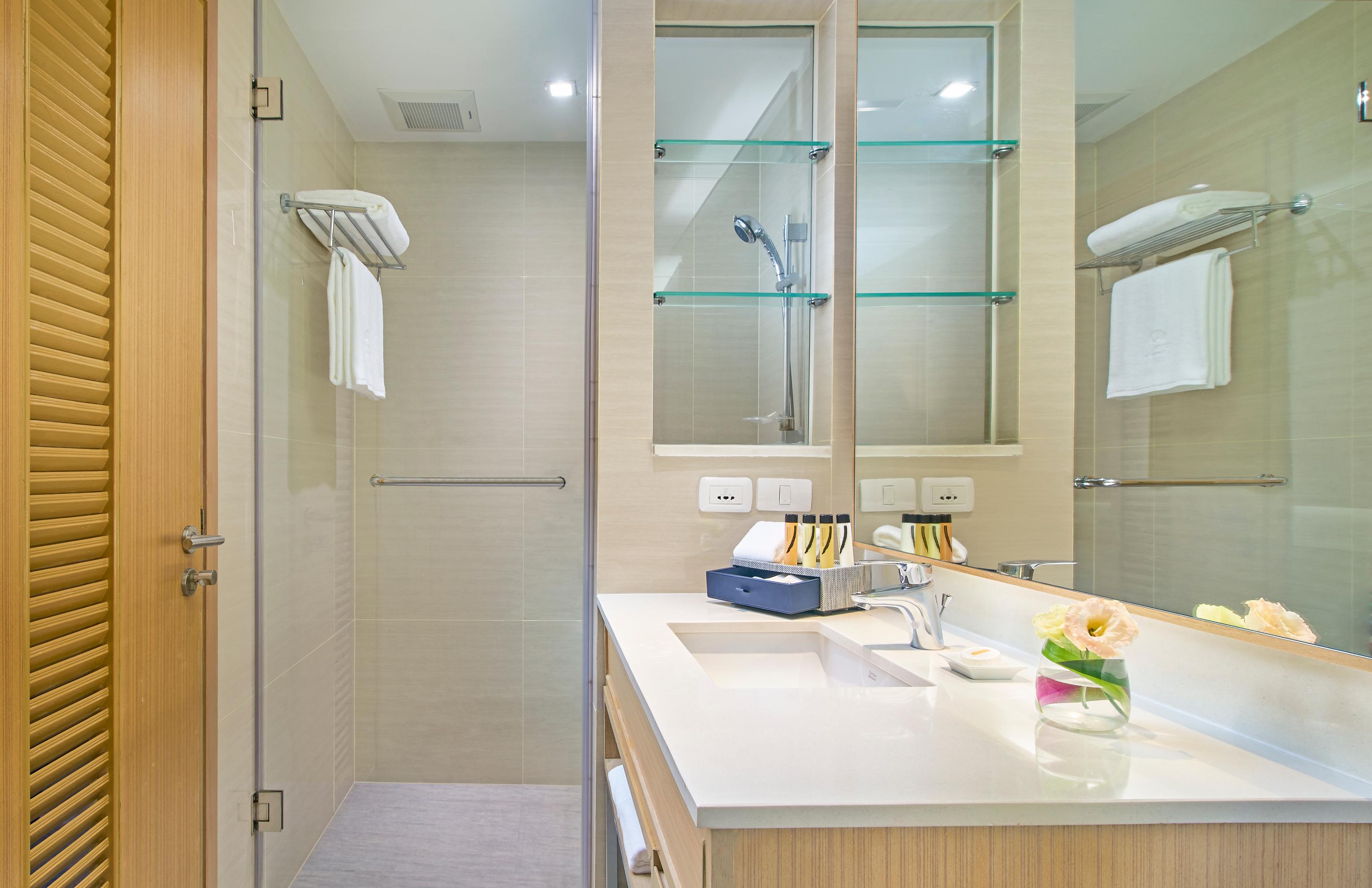 Shama Lakeview Asoke - Sha Extra Plus Hotel