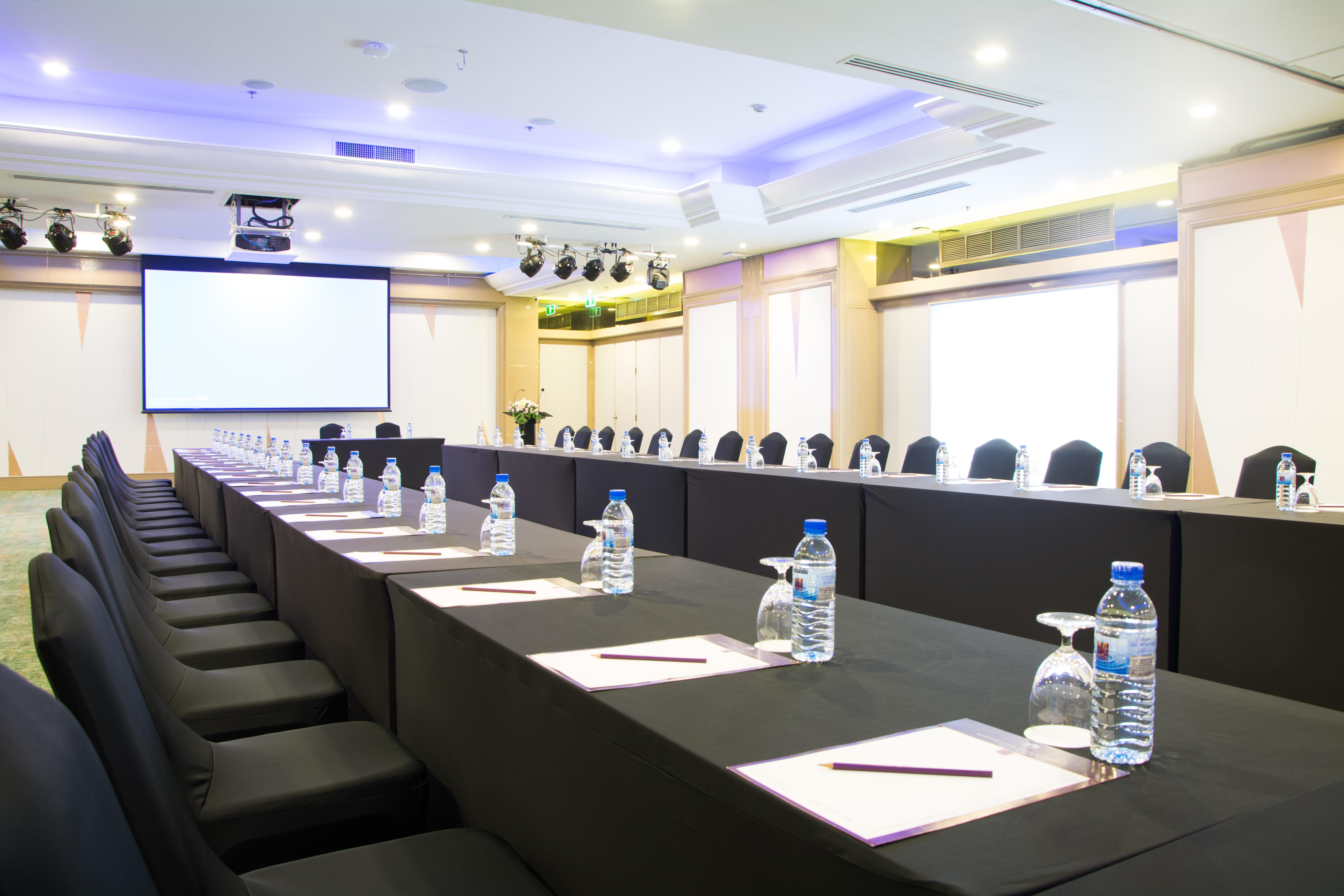 Lotus Sukhumvit 33 By Compass Hospitality