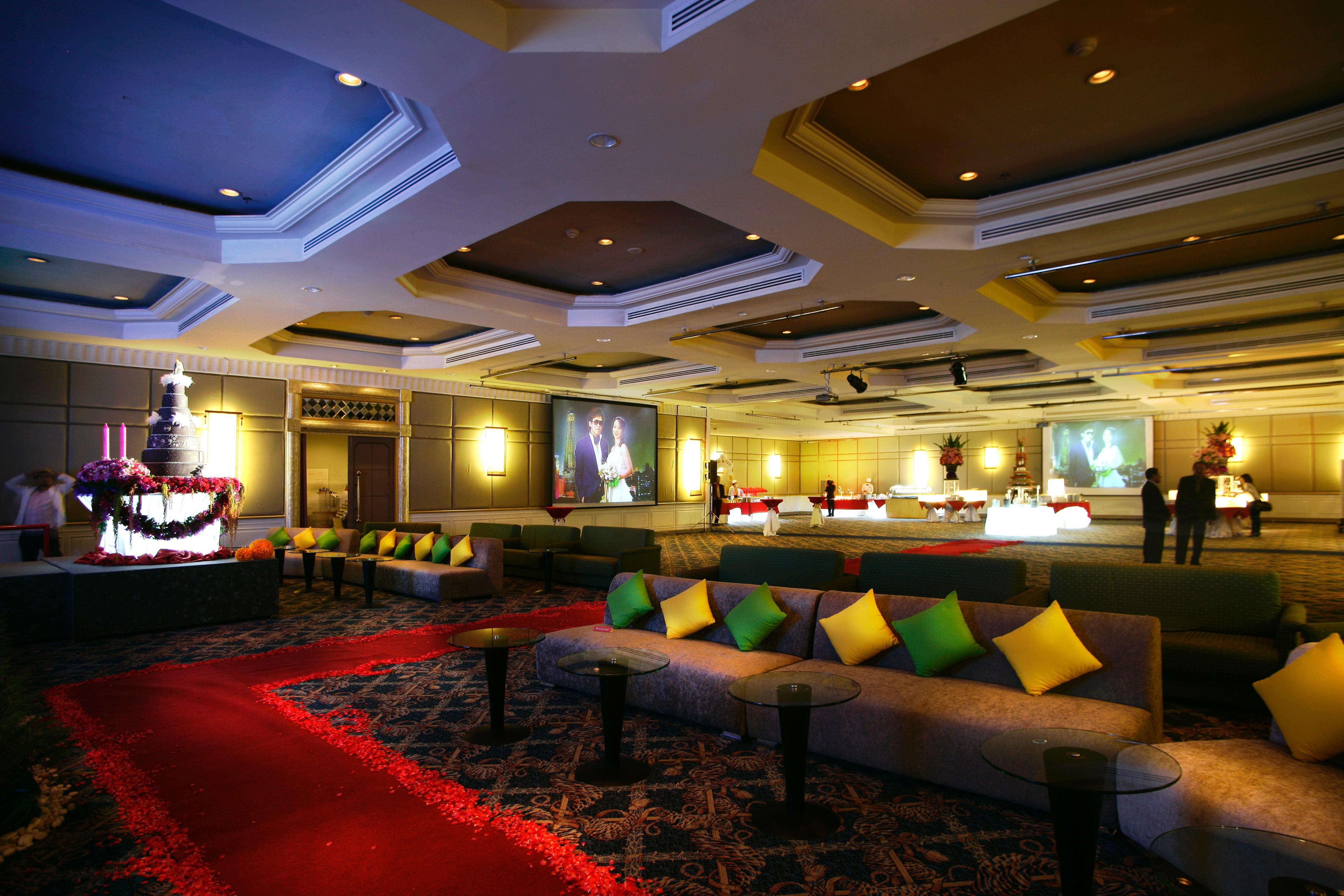 Hotel Baiyoke Sky 4*