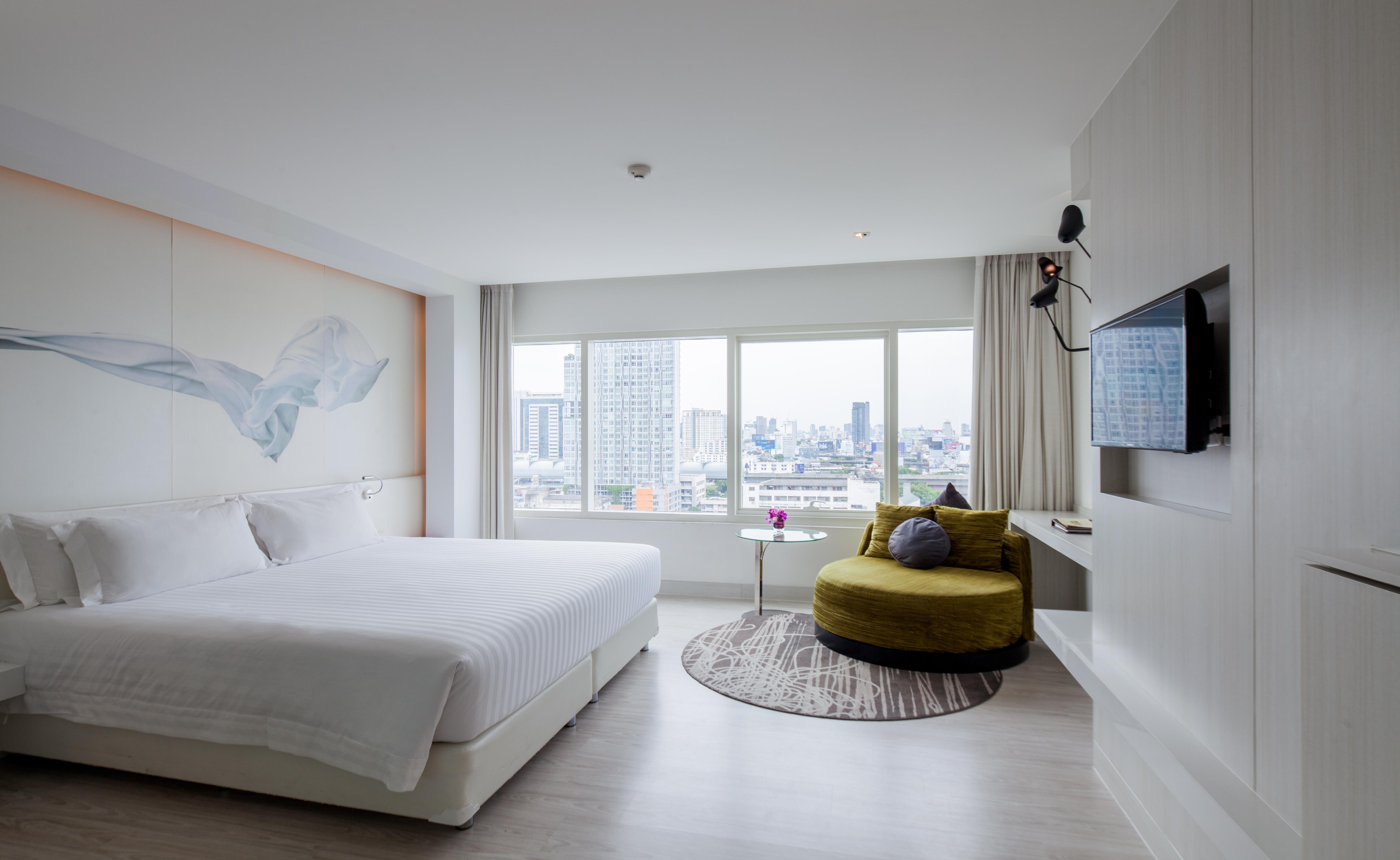Centara Watergate Pavilion Hotel