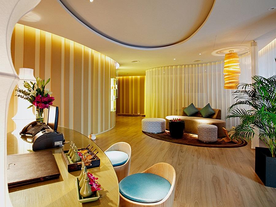 Centara Watergate Pavilion Hotel