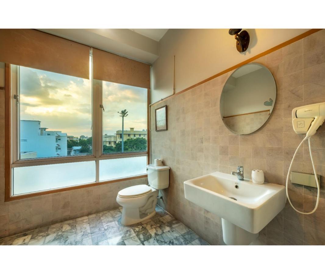 Dinso Boutique Albergue
