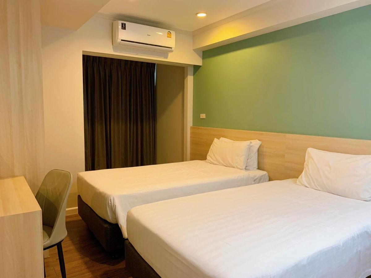 Miloft Sathorn - Sha Certified Hotel