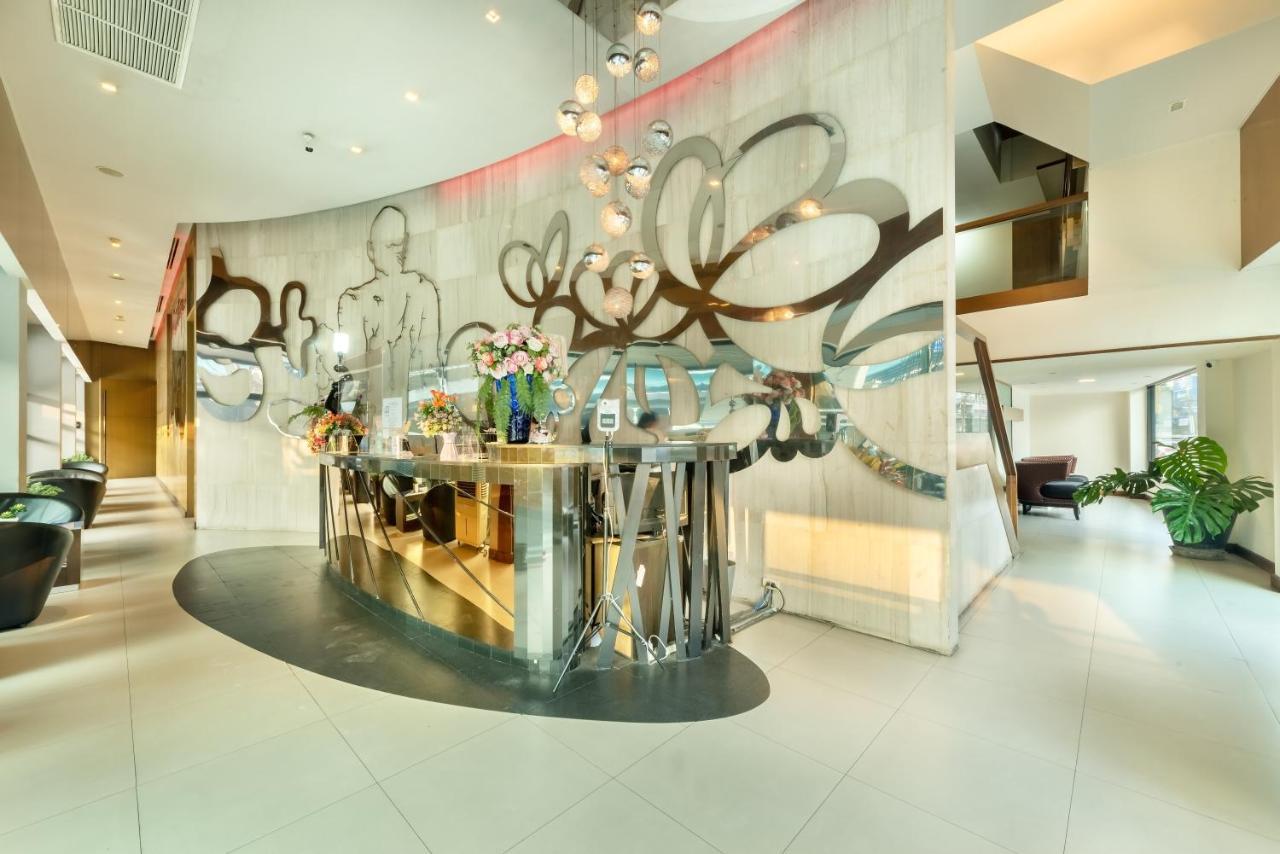 M2 De Hotel