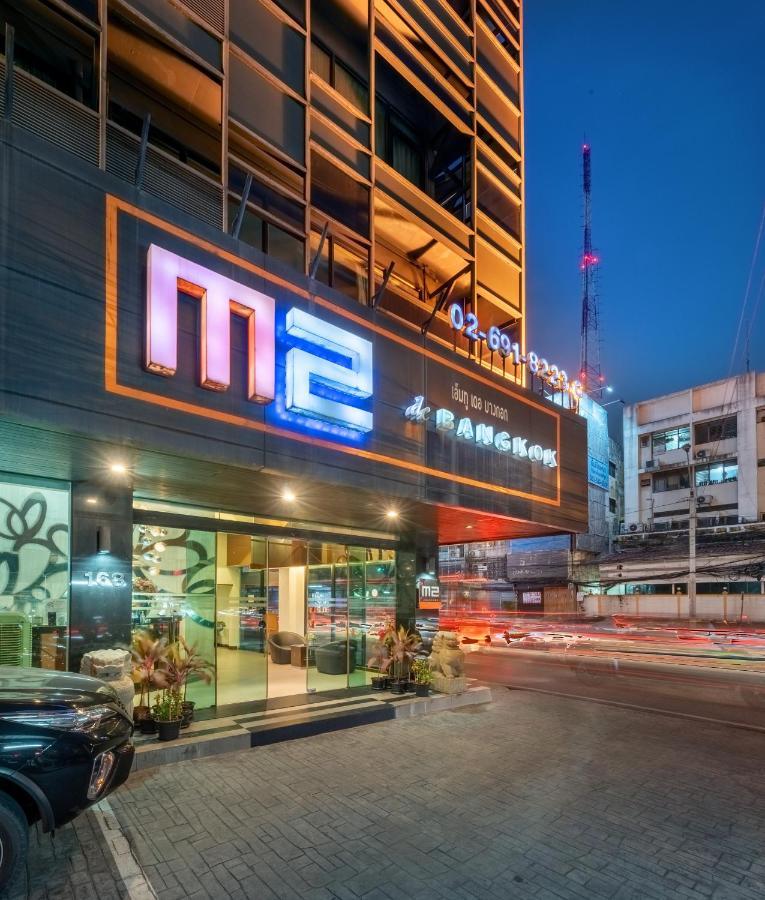 M2 De