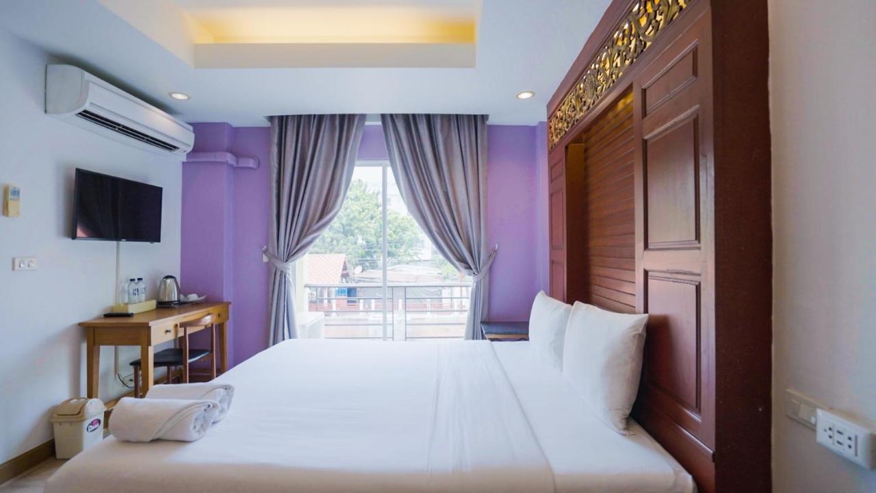 Korbua House Hotel 3*
