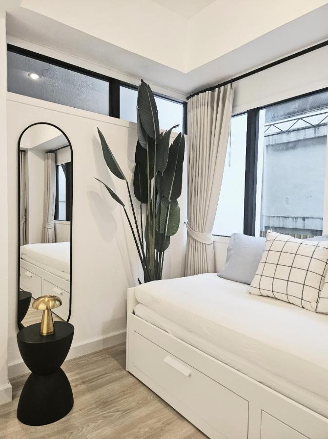 Pb 1 Min To Bts Saladaeng & Mrt Silom Apartment