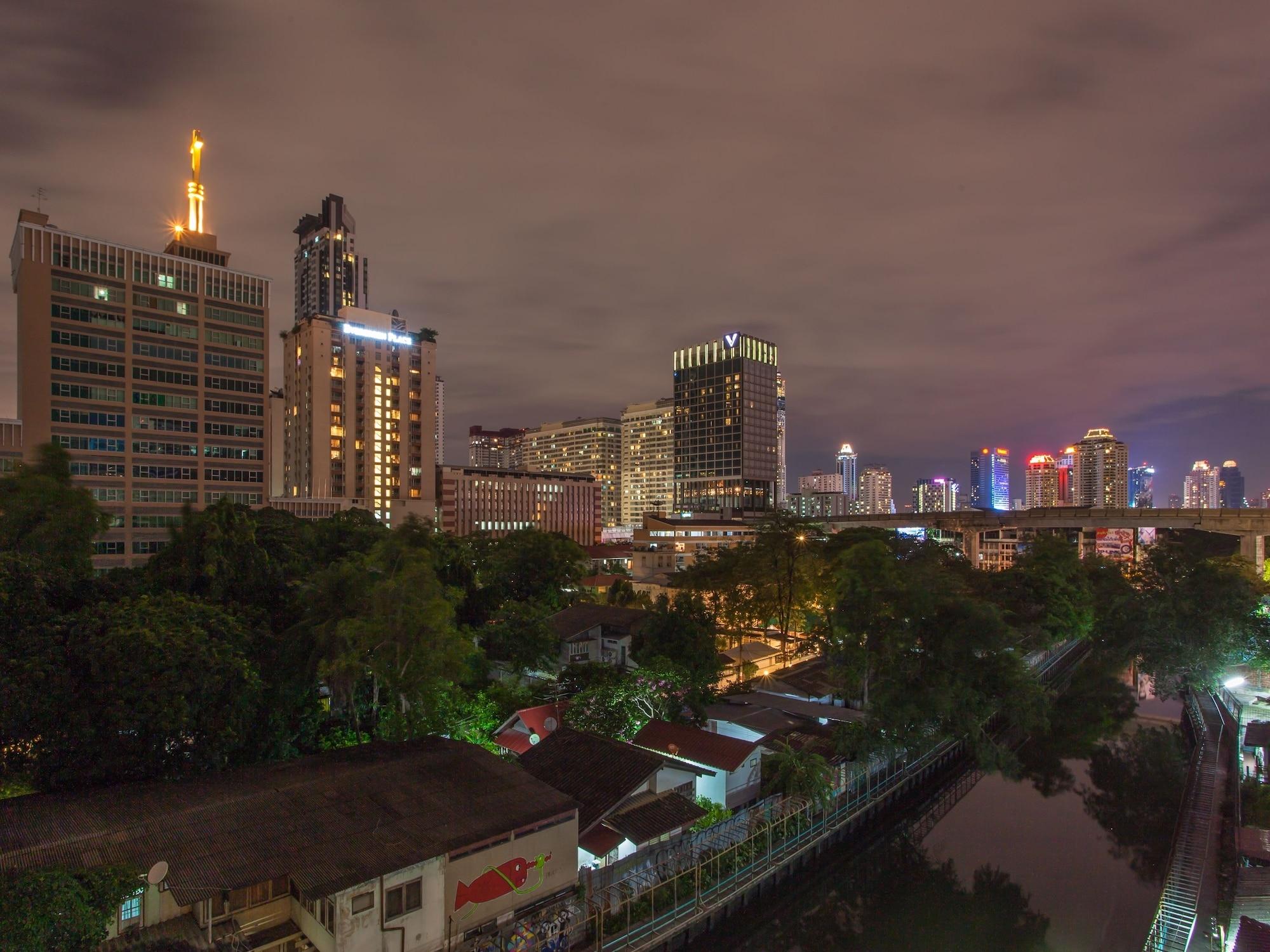 Hotel The Path Siam