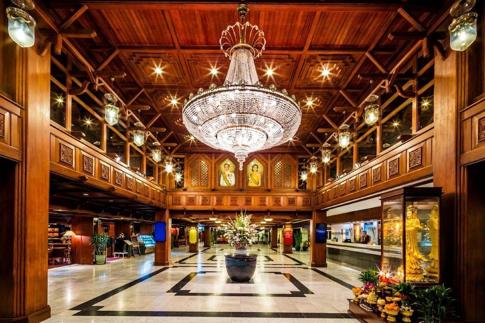 Palace 5*