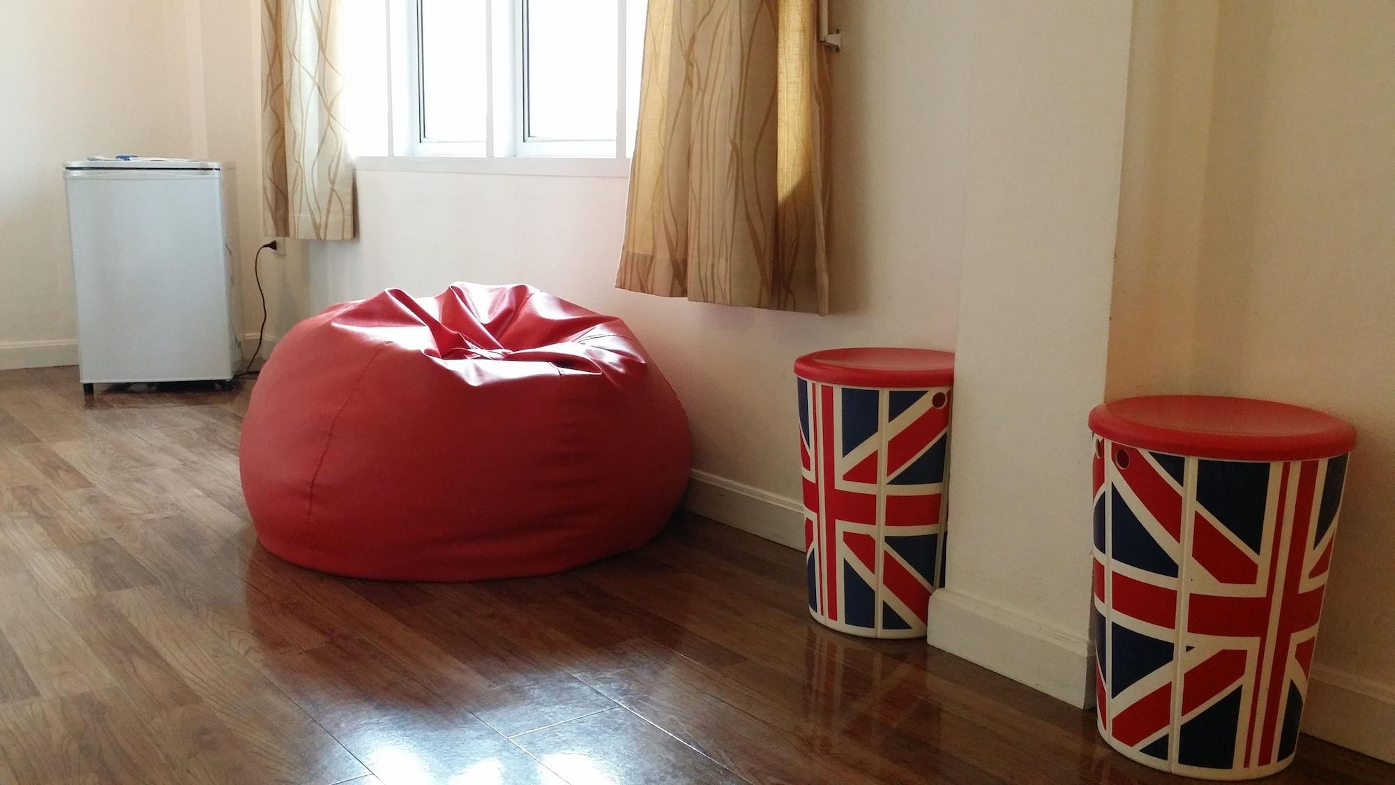 Hotel First House