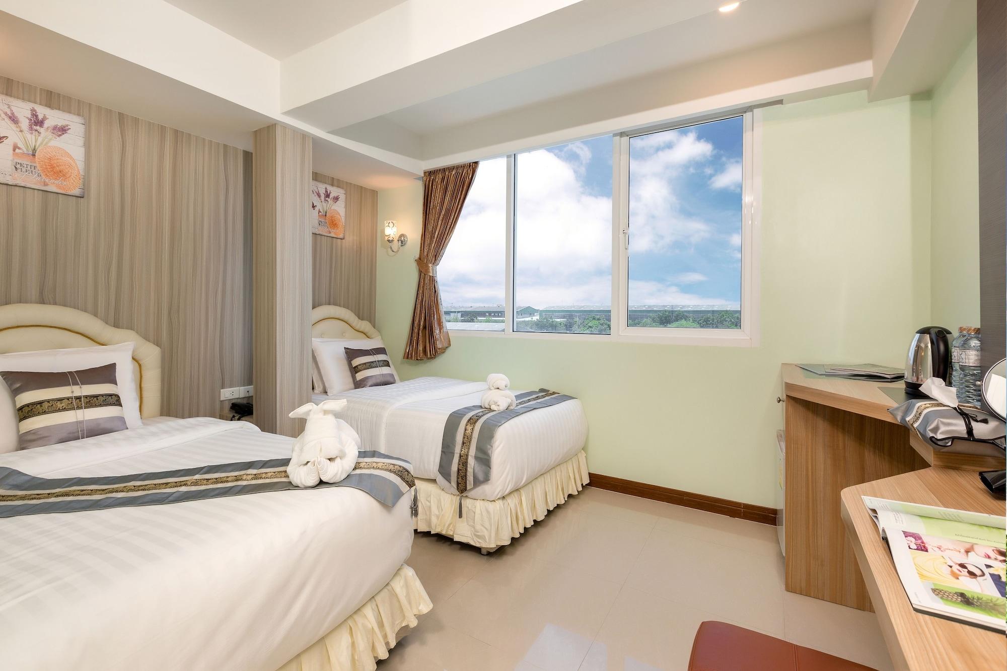 Roomquest Suvarnabhumi Airport Romklao Soi 6 3* Bangkok