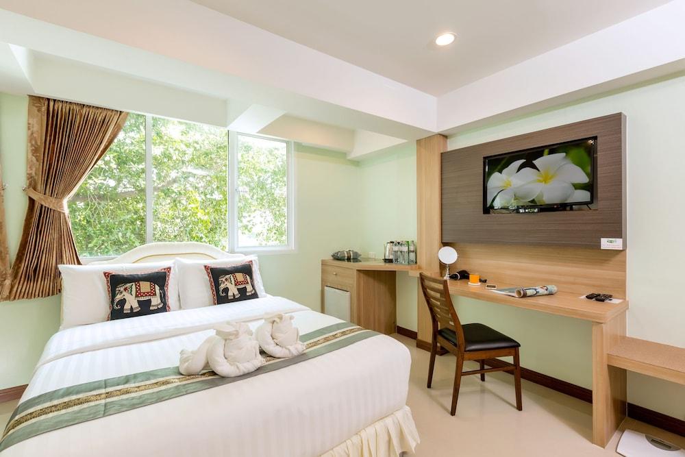 Roomquest Suvarnabhumi Airport Romklao Soi 6