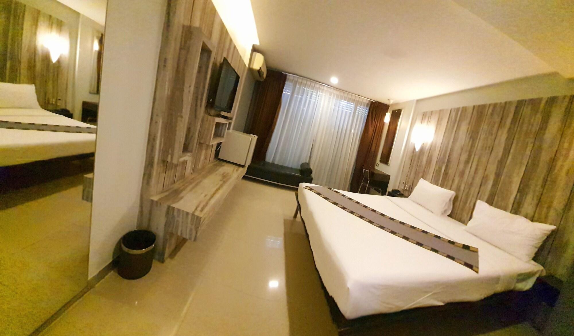 Swana Hotel 3*