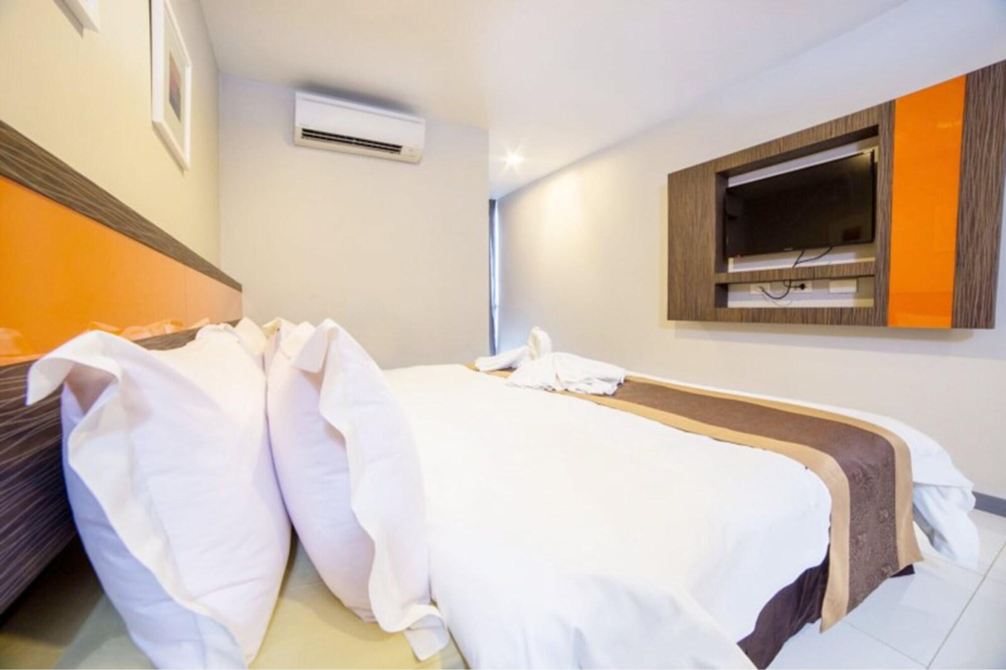 Cubic Pratunam Hotel 3*