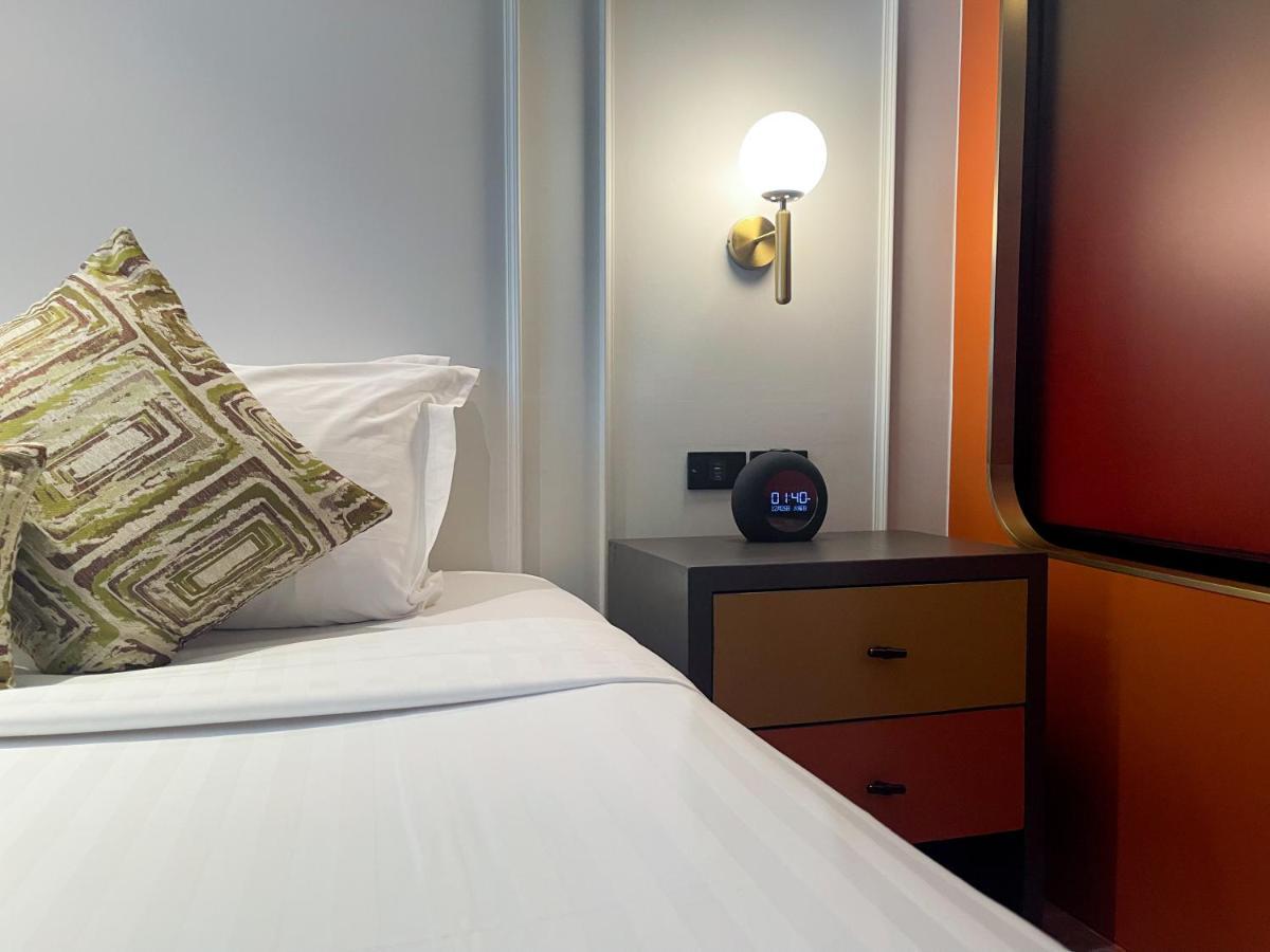 A-one Hotel