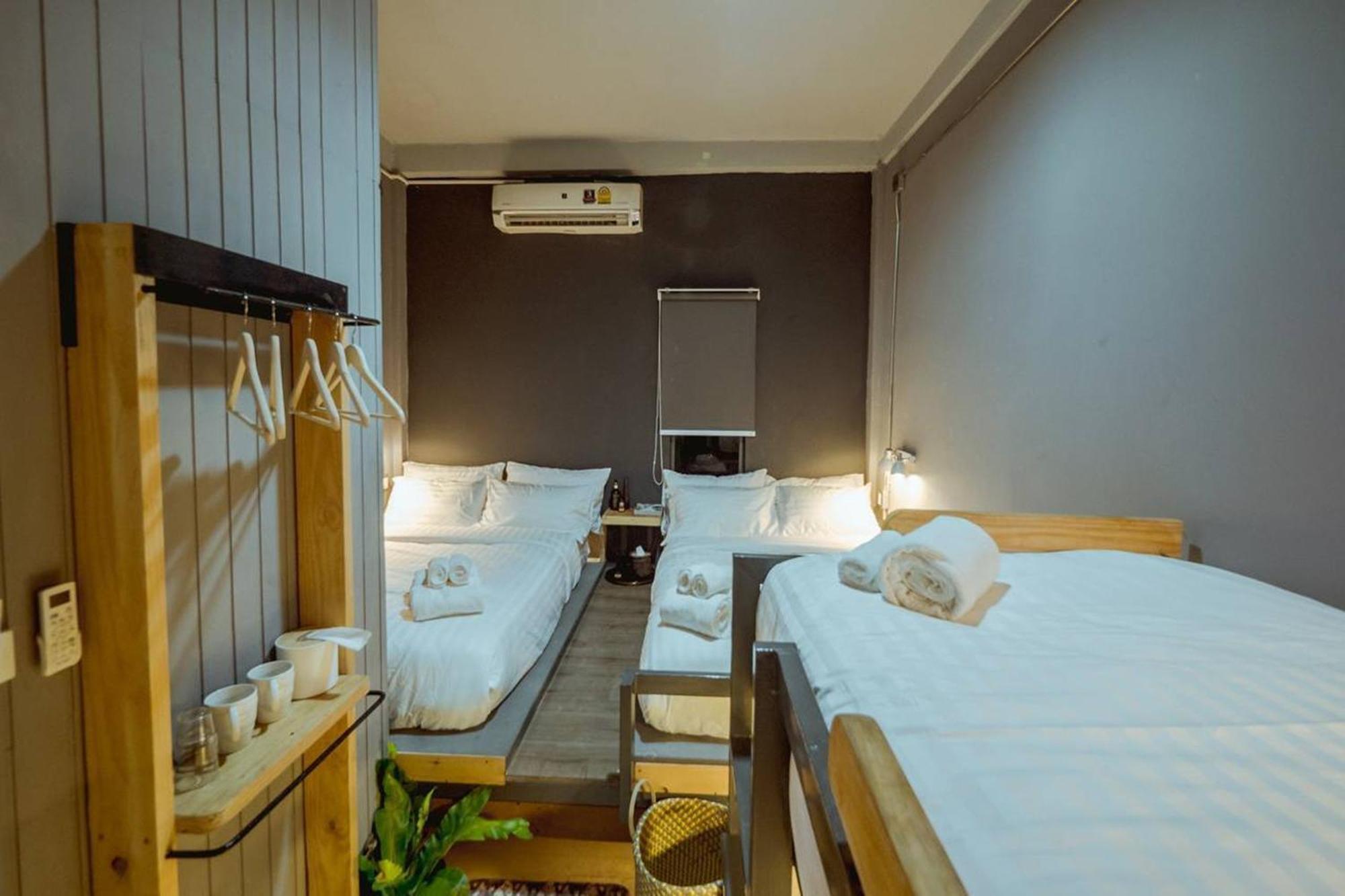 Zeds Hostel